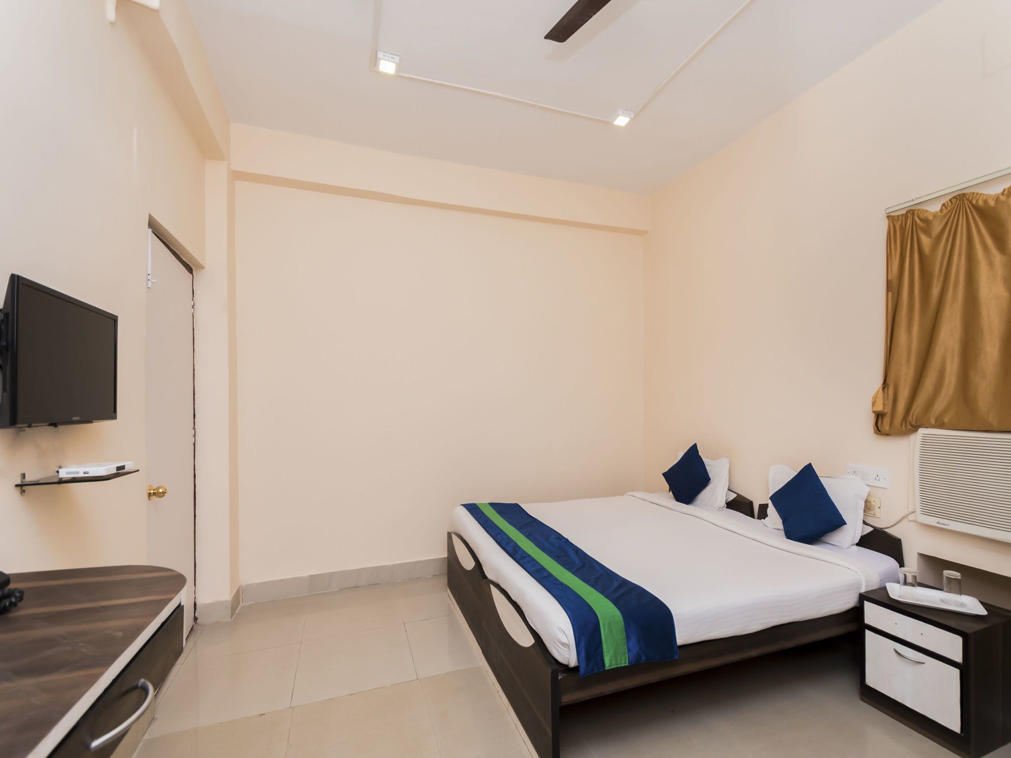 Oyo 8998 Hotel Aayash Liluah Exterior photo